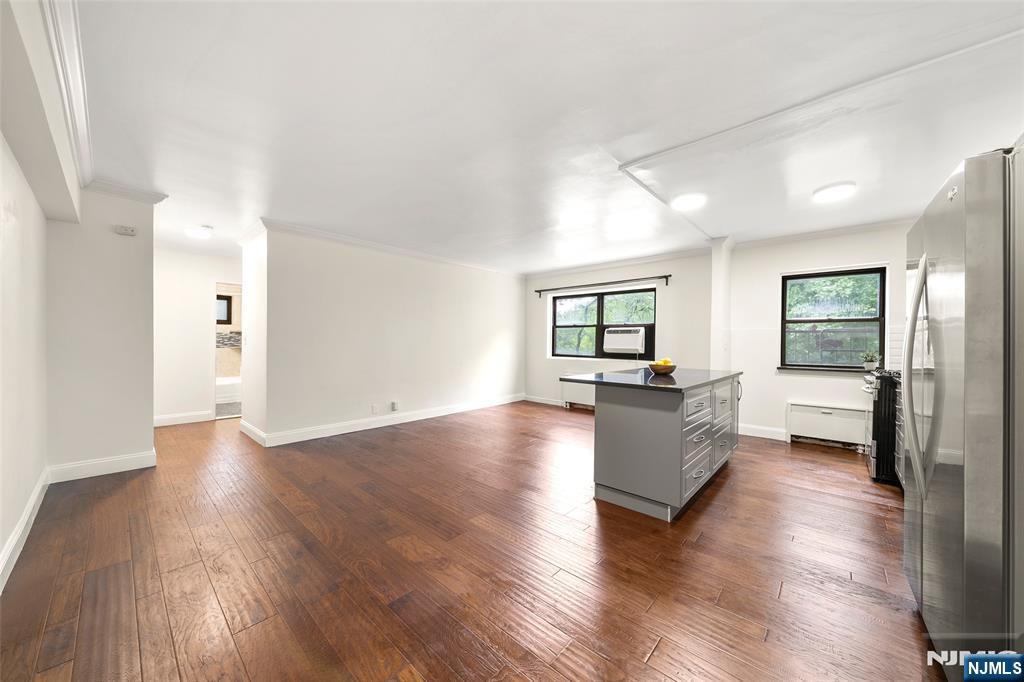 410 Park Place 4B - Photo 4