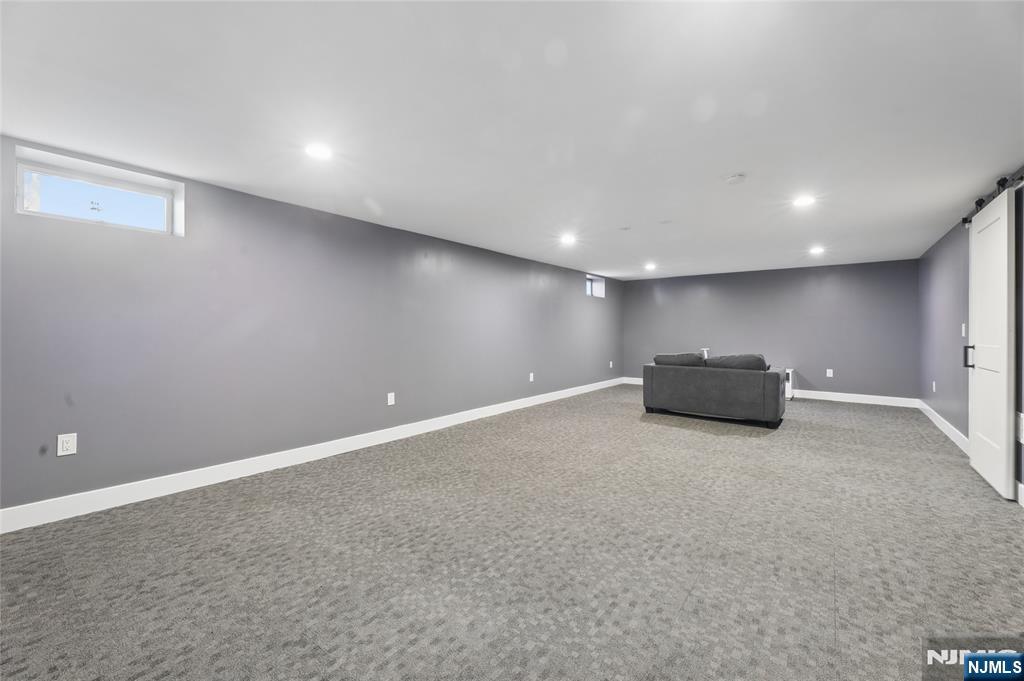 68 Serpentine Road — photo 44