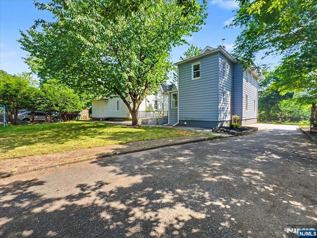 89 W Hamilton Ave, Englewood, NJ 07631