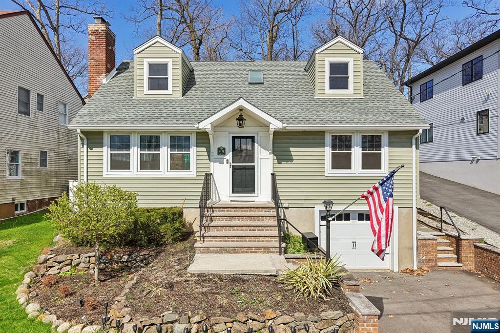 59 Oakwood Drive - Photo 1
