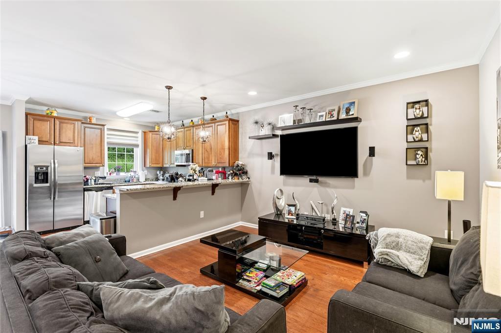 4th image of 18 Bahr Cir, Verona, NJ 07044 | MLS# 26025827