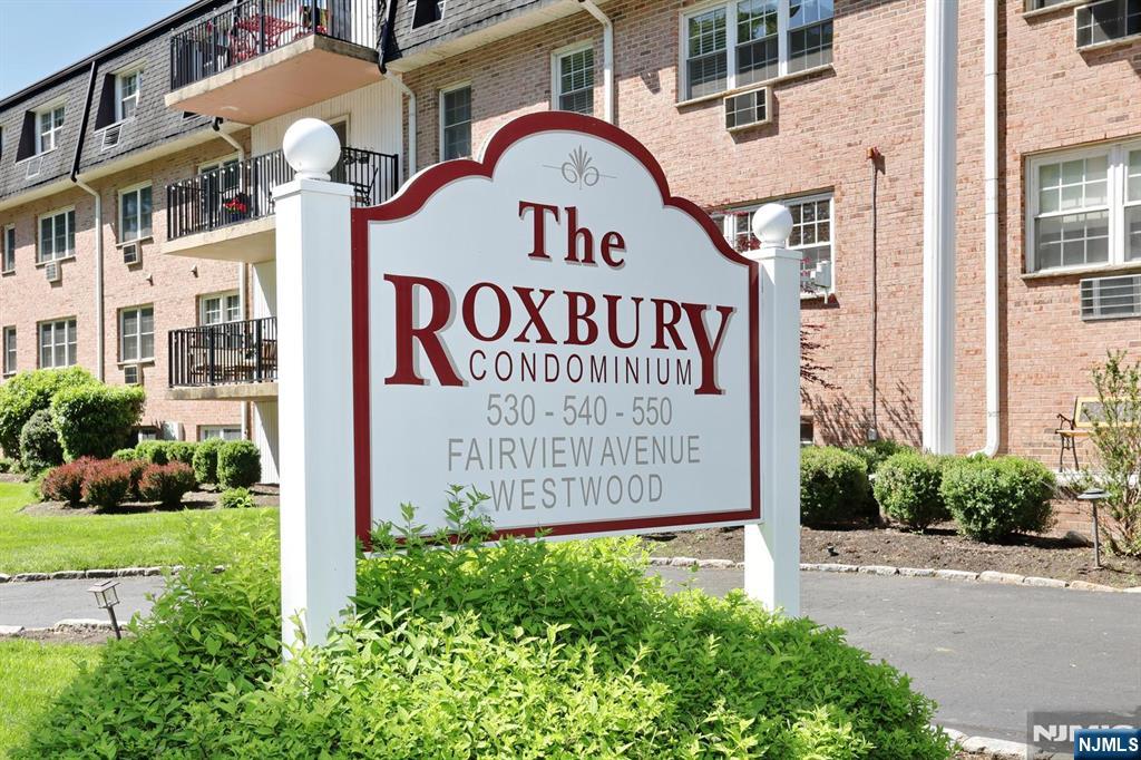 550 Fairview Ave #302, Westwood, NJ 07675