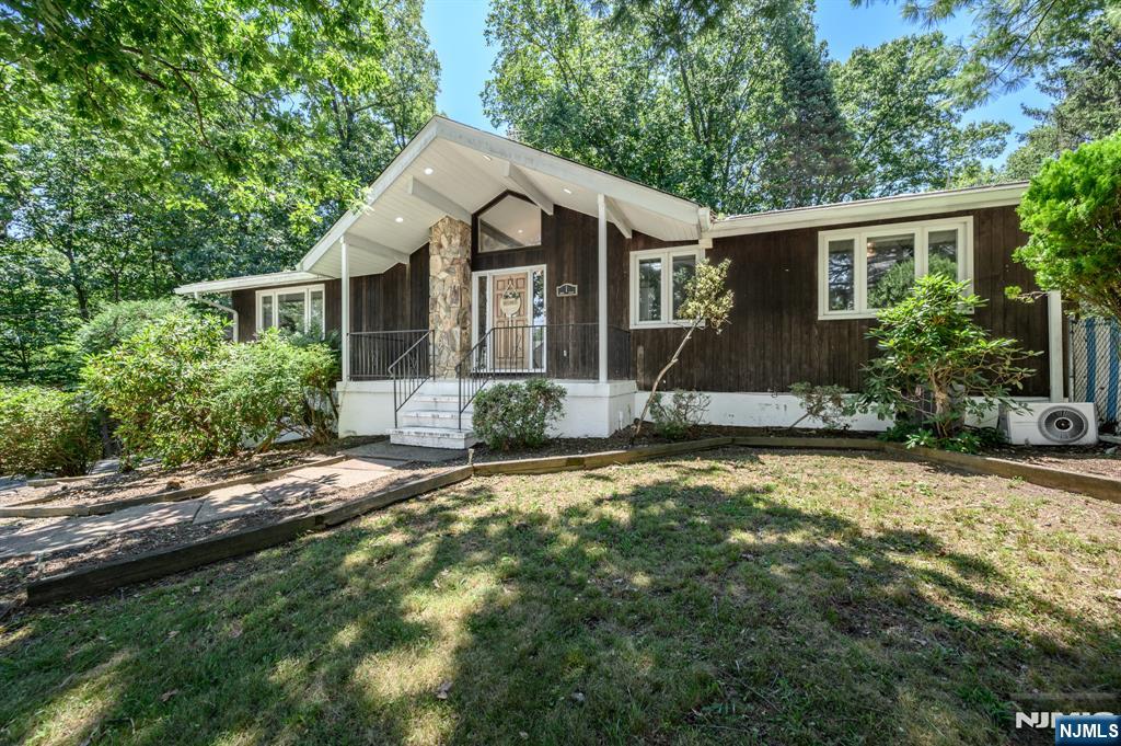 1 Lewis Street - Photo 1