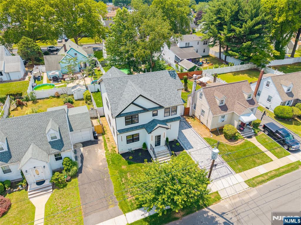 584 Plymouth Road