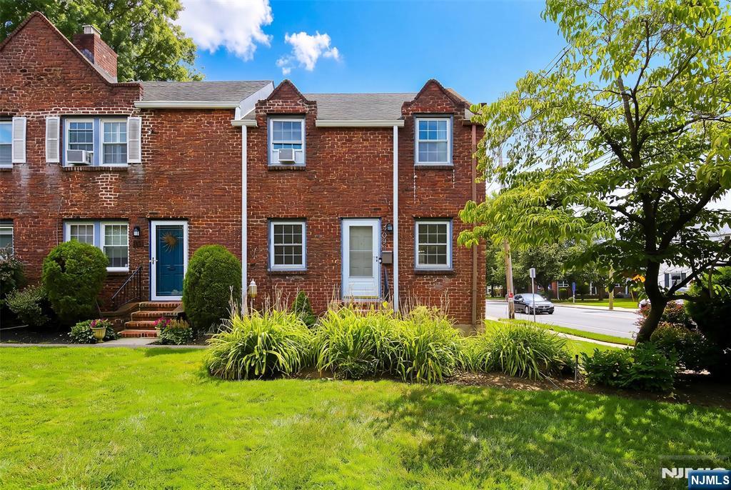 909 River Road 1 - Photo 1
