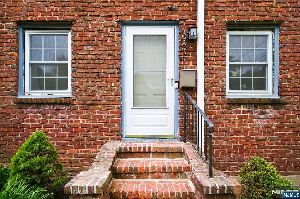 909 River Road 1 - Photo 2