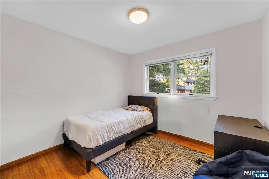 68 Bluefield Avenue — photo 17