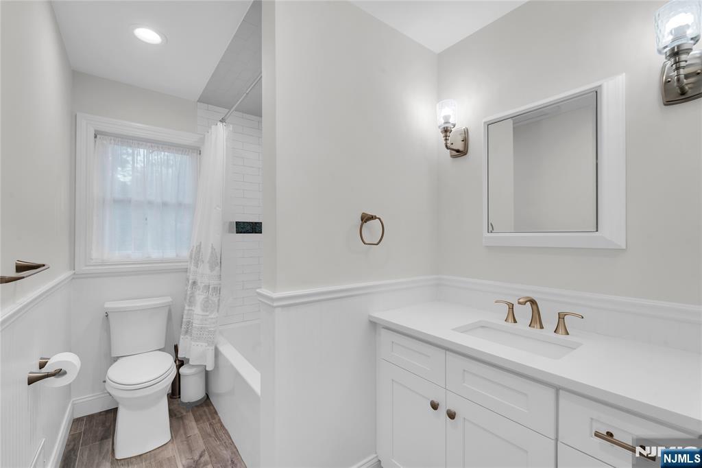 68 Bluefield Avenue — photo 19