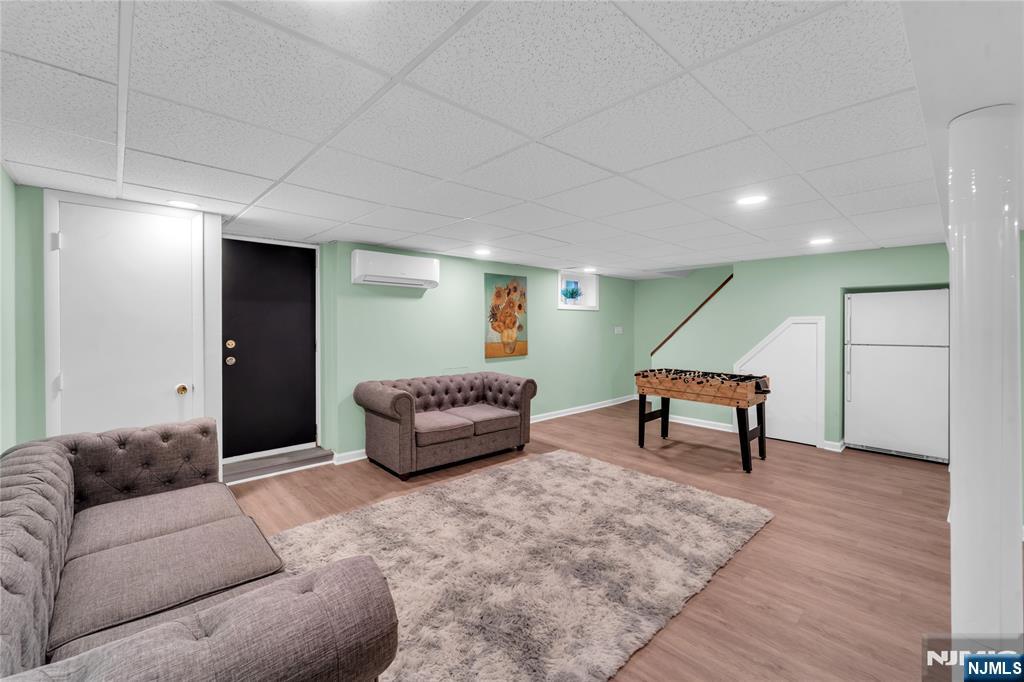 68 Bluefield Avenue — photo 20