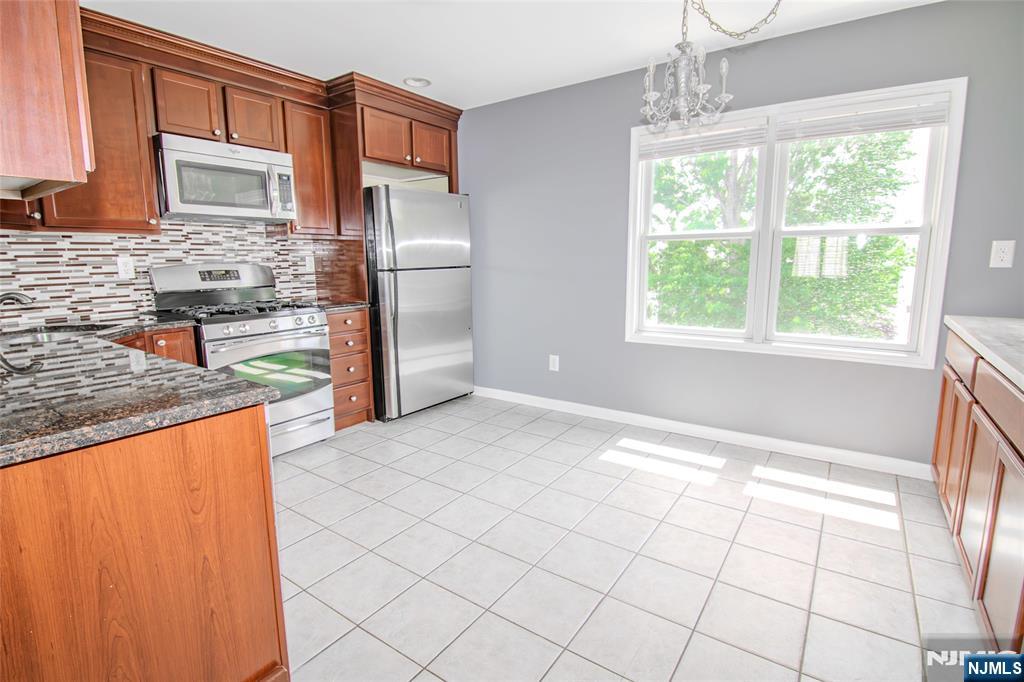 49 Stuyvesant Avenue 16 - Photo 5