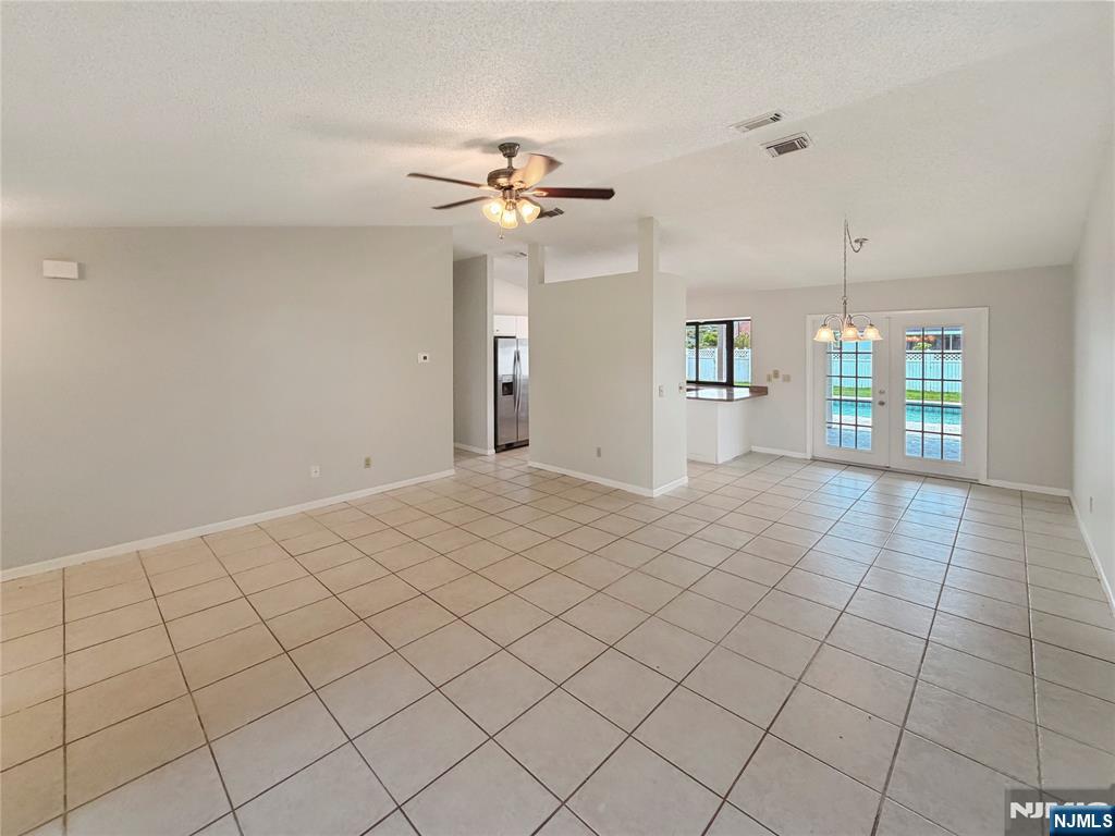 15 Arverne Terrace - Photo 3