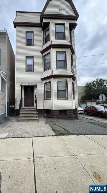 307 Chestnut Street 3 - Photo 1