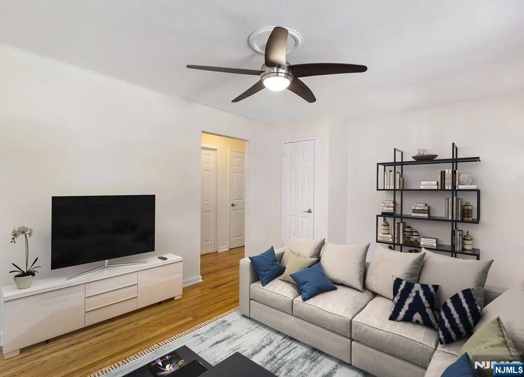 56 Lakeview Avenue - Photo 3