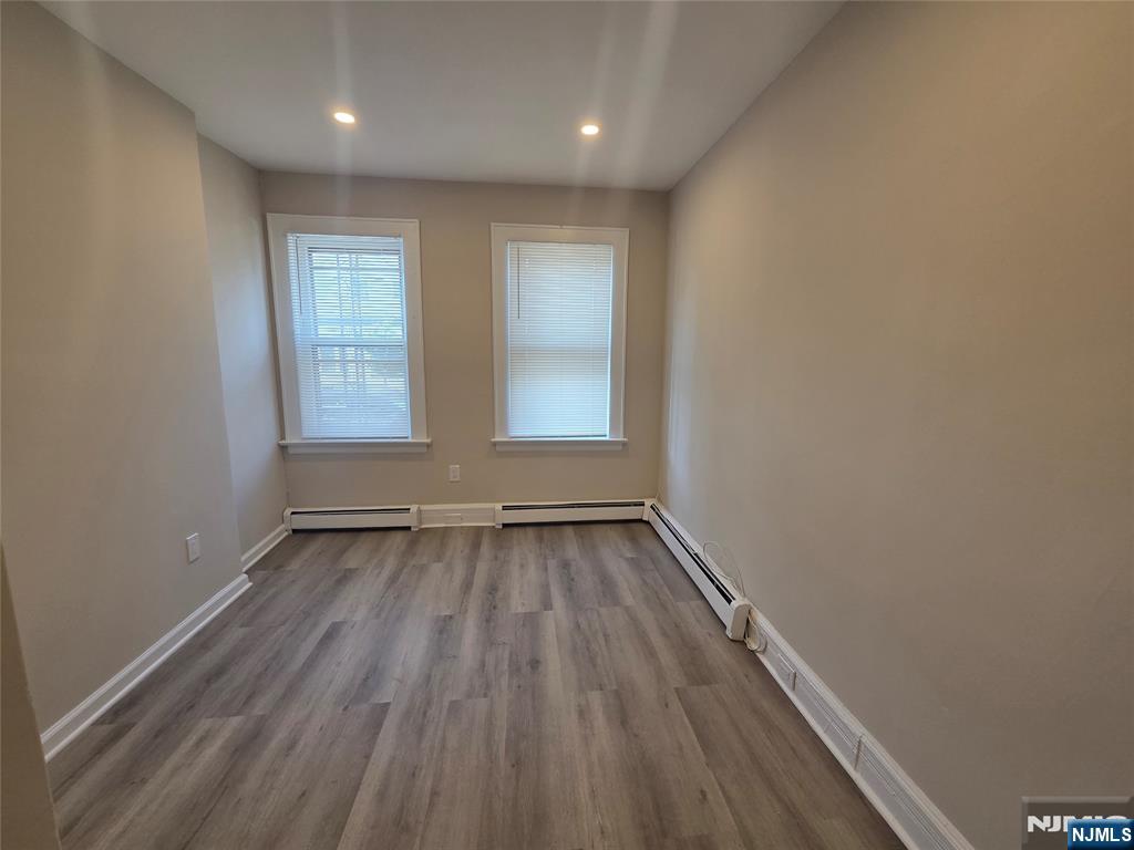323 William Street 1 - Photo 2