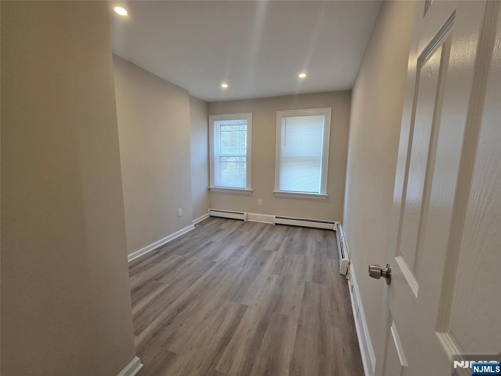 323 William Street 1 - Photo 4