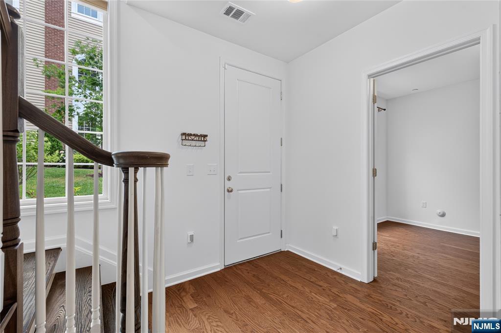 247 Bradley Drive - Photo 4