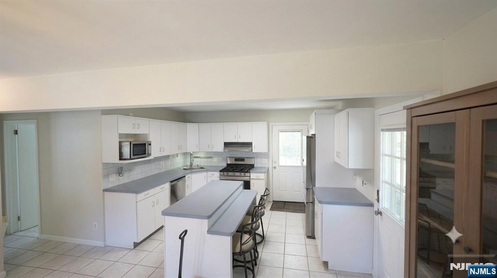 31 Dupont Terrace - Photo 3