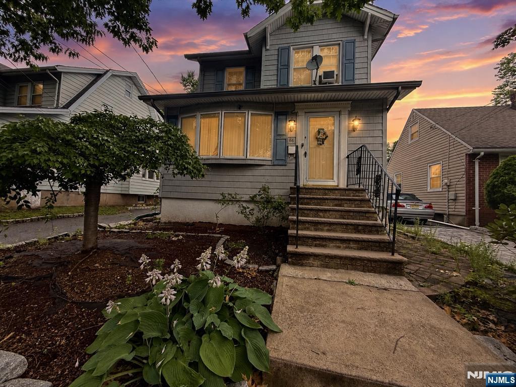 88 Union Pl, Ridgefield Park, NJ 07660