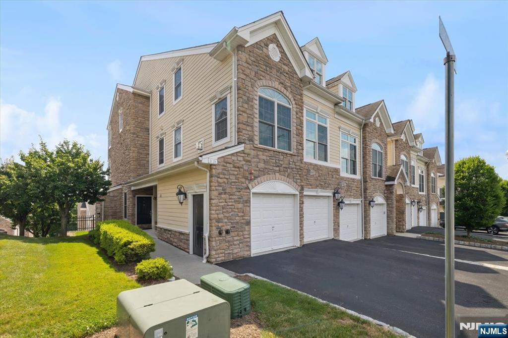31 Forshee Circle 101 - Photo 2