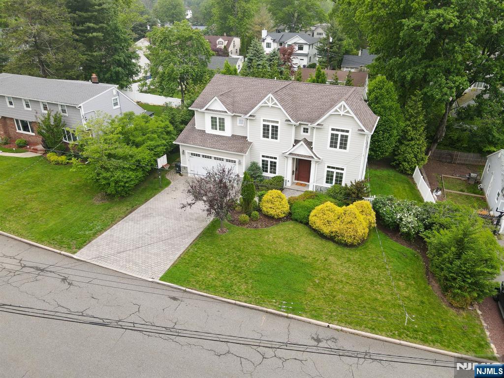 15 Woodland Road - Photo 2