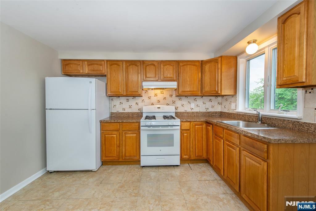56 Corabelle Avenue 2 - Photo 2