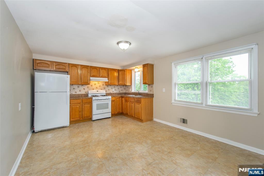 56 Corabelle Avenue 2 - Photo 3