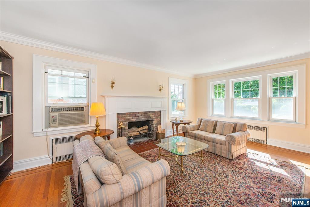 579-583 Parker Street - Photo 4