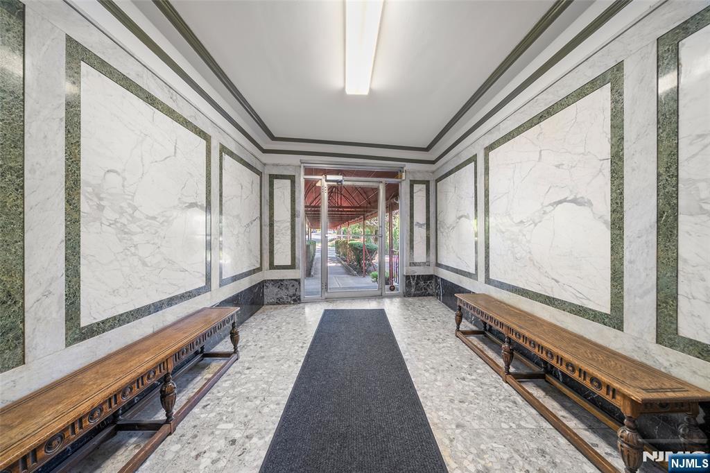 218 Broad Avenue 3C - Photo 3