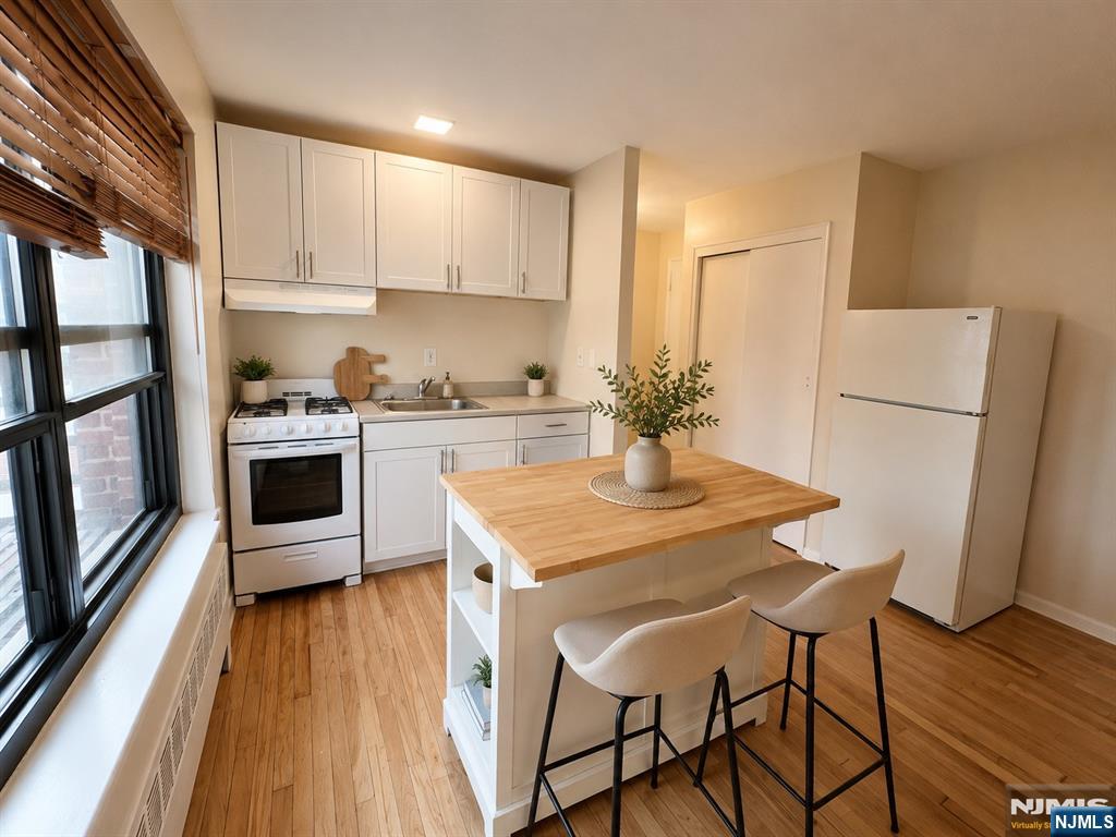241 E Main St #3A, Bergenfield, NJ 07621