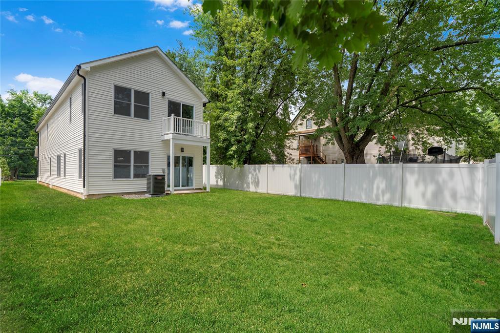 4th image of 409 John St, Plainfield, NJ 07060 | MLS# 26025905