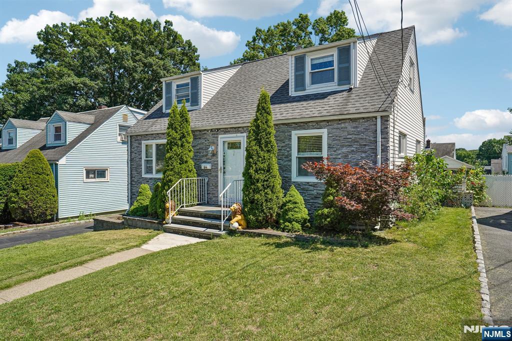 64 16th Ave, Elmwood Park, NJ 07407