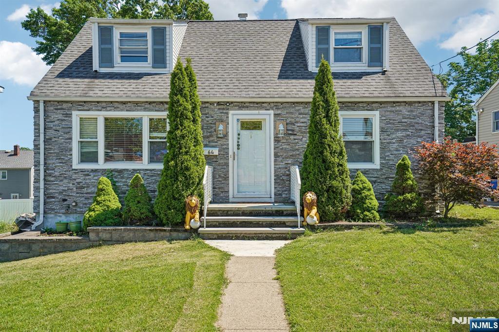64 16th Ave, Elmwood Park, NJ 07407