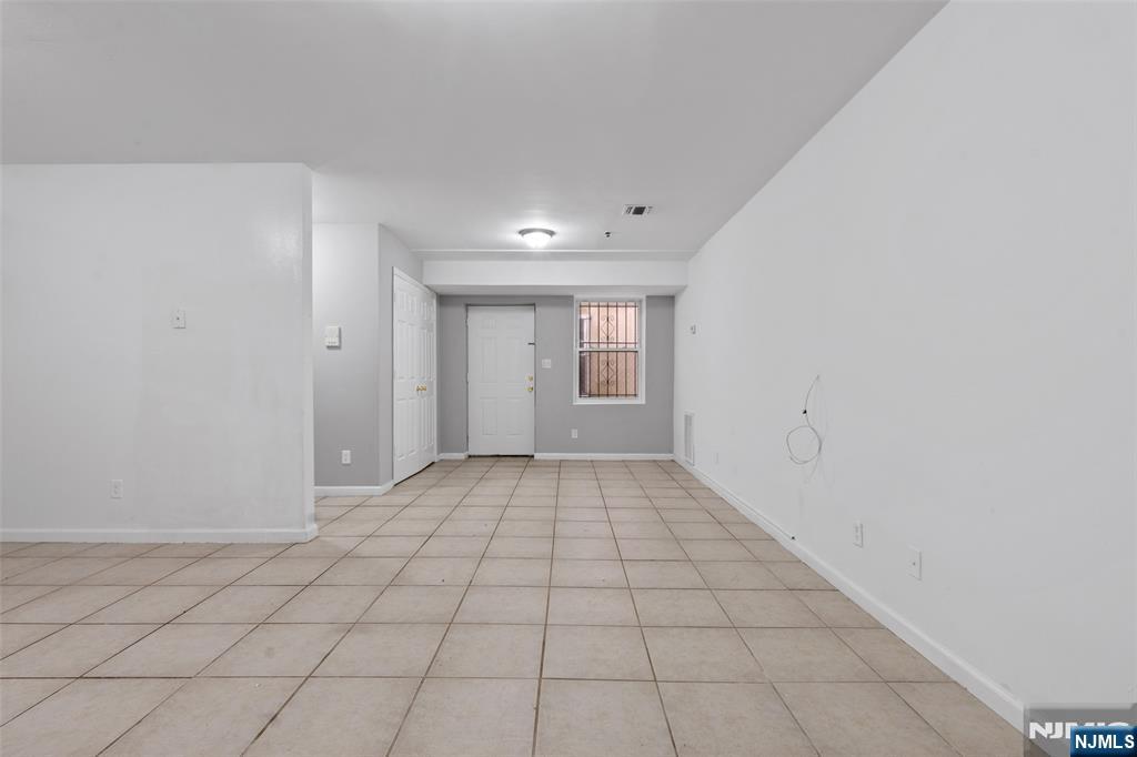 584 19th Street 582 - Photo 5