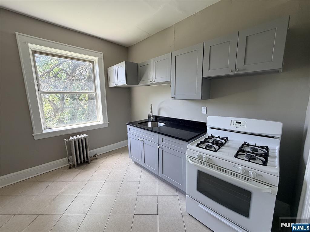16 Irving Street B6 - Photo 4