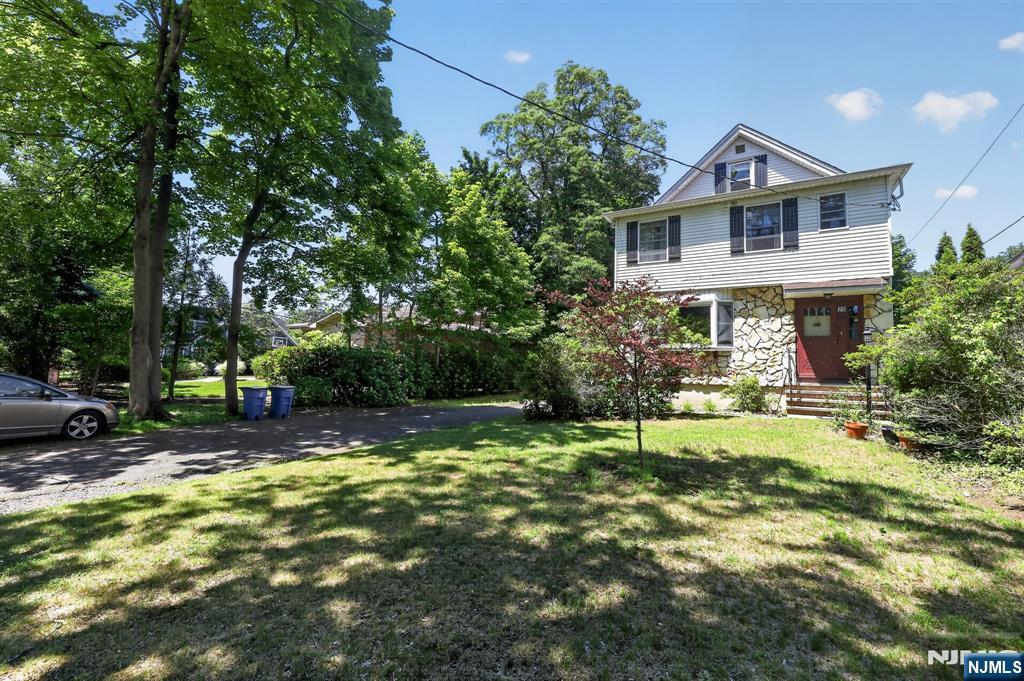 25 Jefferson Avenue, Cresskill NJ — listing photo