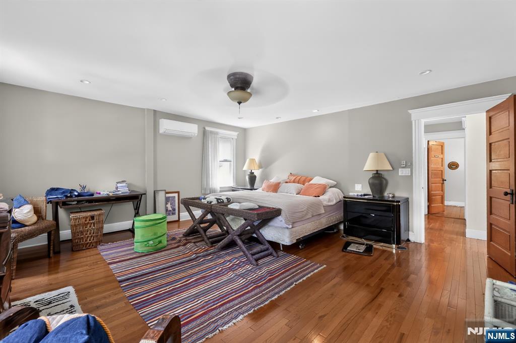 25 Jefferson Avenue — photo 13