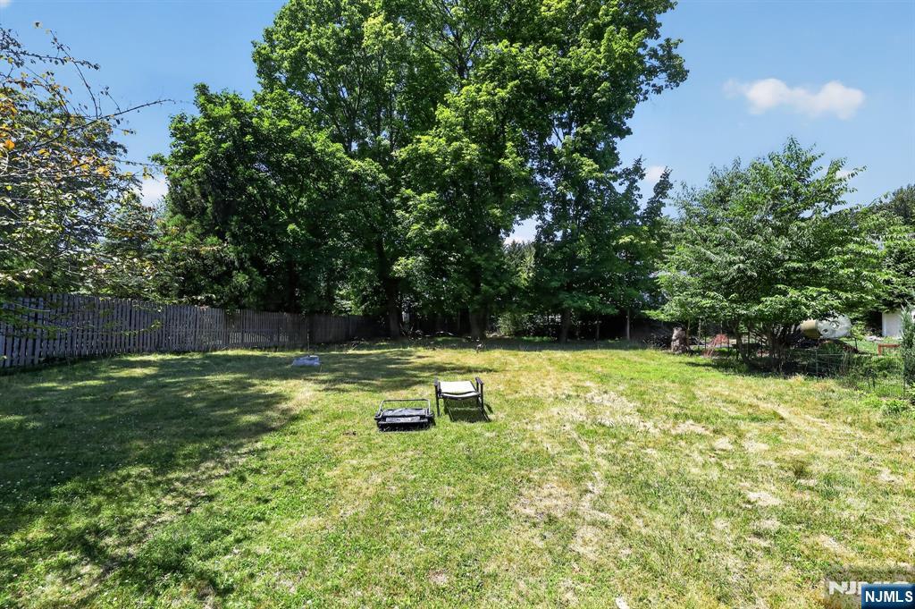 25 Jefferson Avenue — photo 27