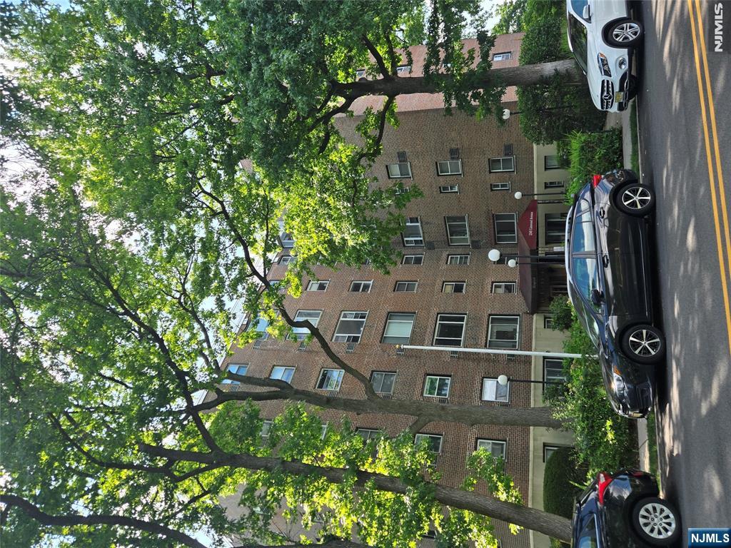 2345 Linwood Ave #6A, Fort Lee, NJ 07024
