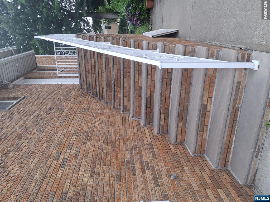 61 Fulton Avenue - Photo 2
