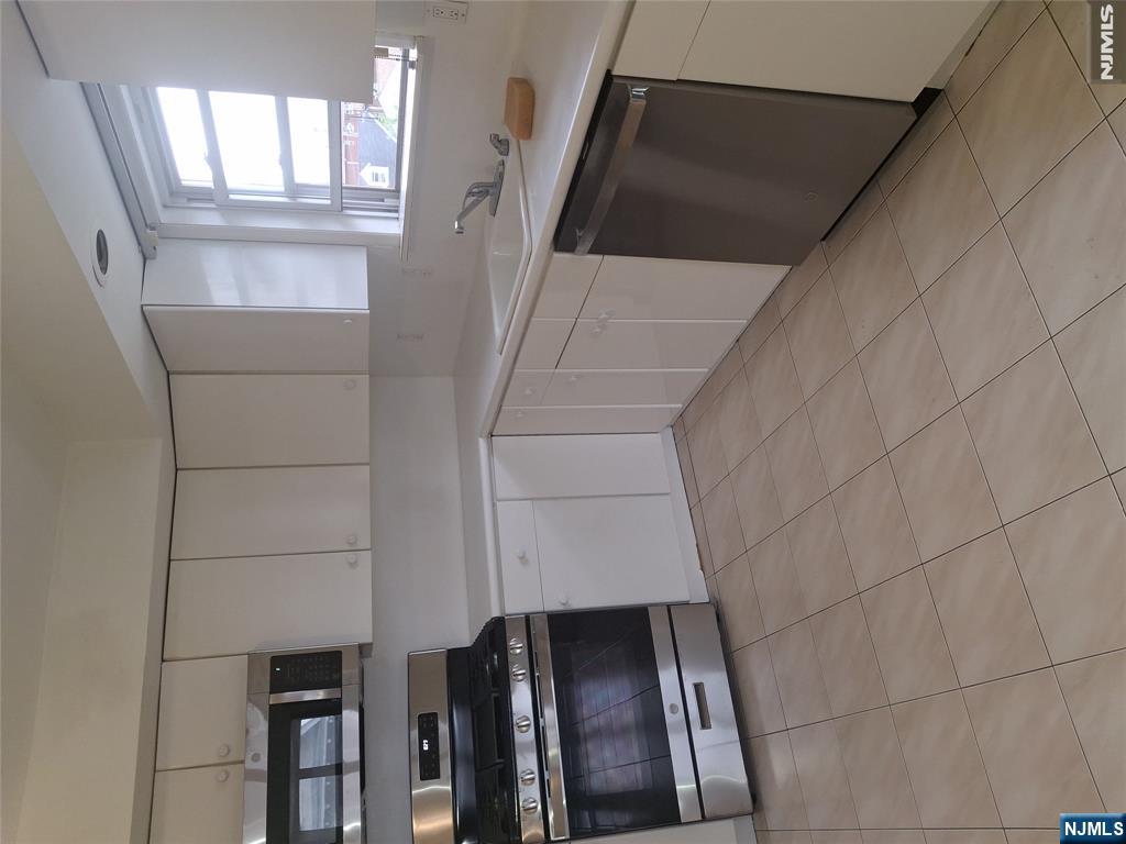 61 Fulton Avenue - Photo 5