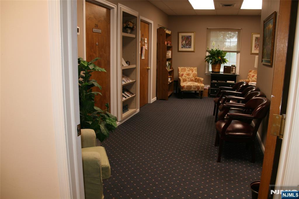 24 Godwin Avenue 202 - Photo 3