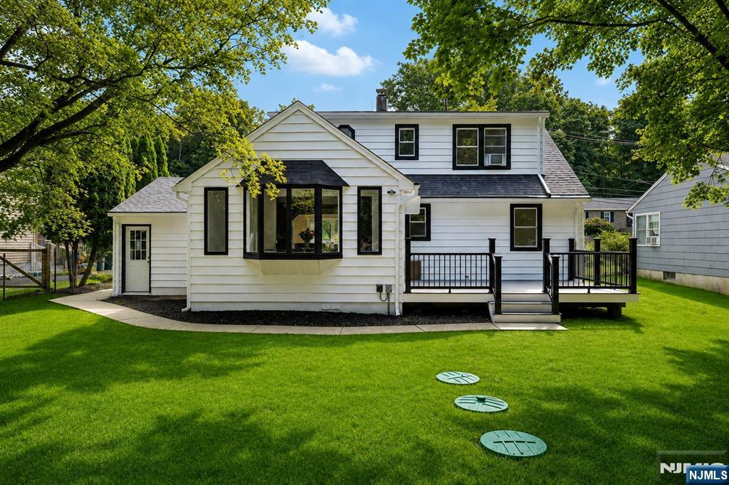 509 Ramapo Valley Road - Photo 2