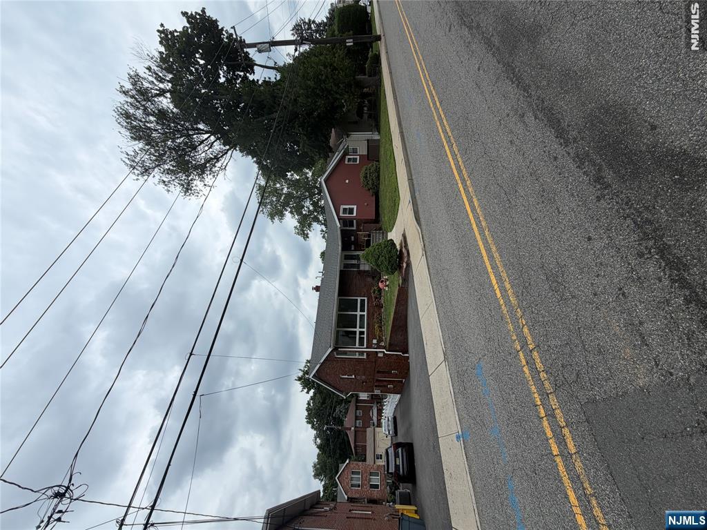 121 Sunset Place 1 - Photo 1