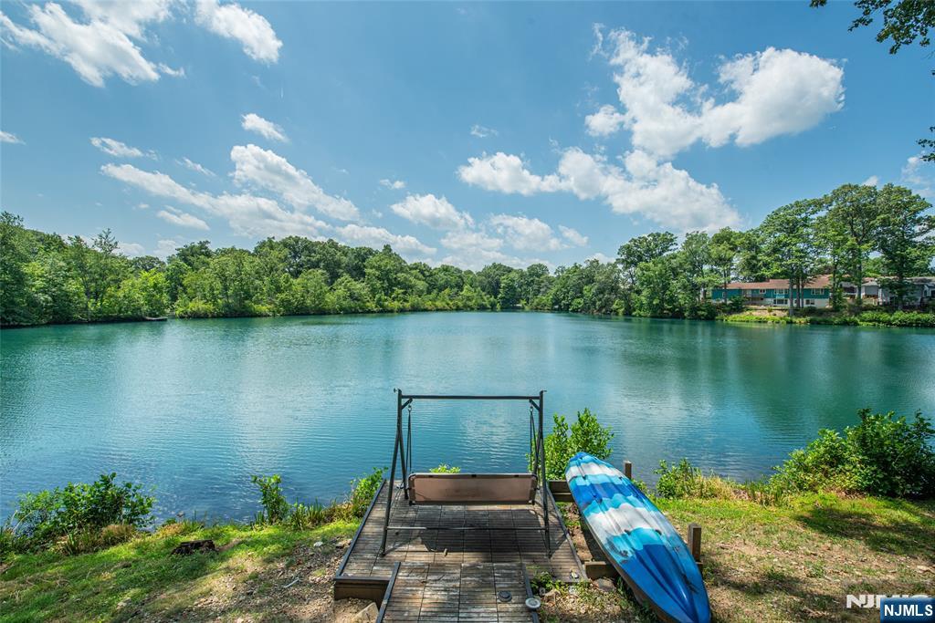 146 Lakewood Drive - Photo 2