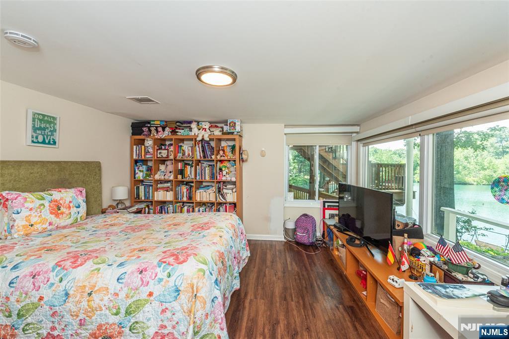 146 Lakewood Drive — photo 9