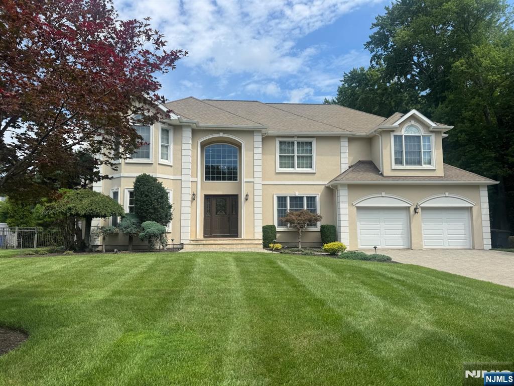 512 Brook Avenue - Photo 1