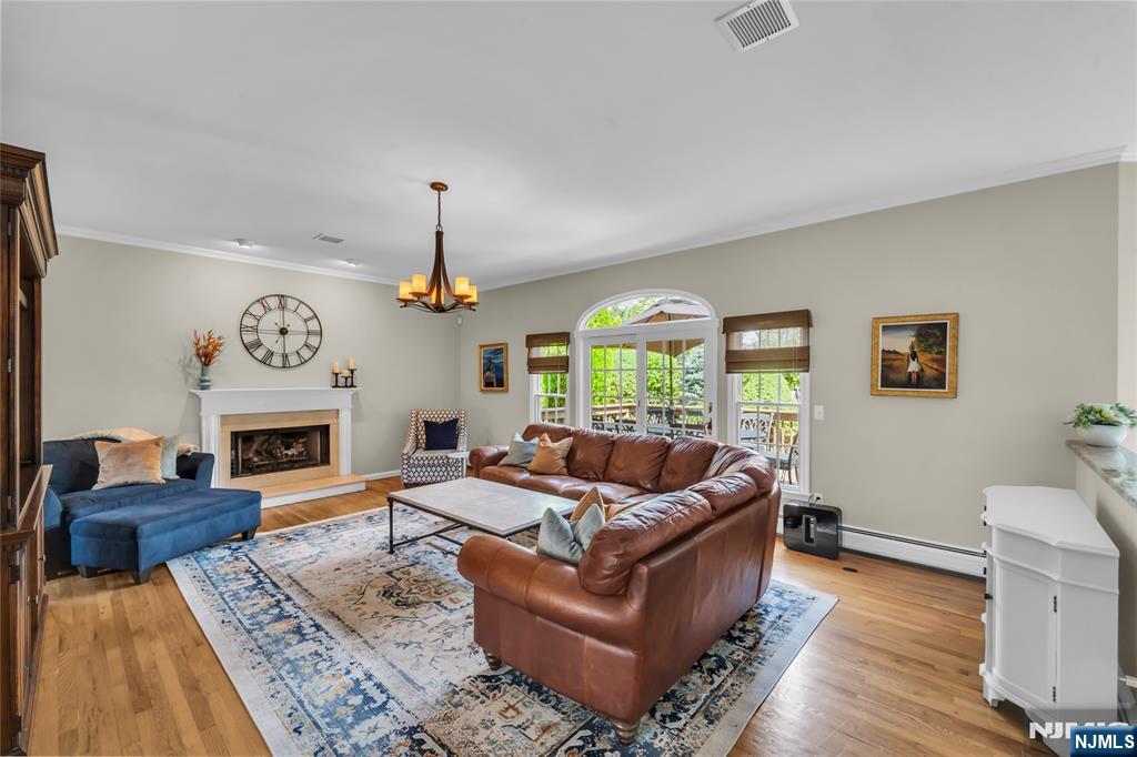 512 Brook Avenue — photo 13