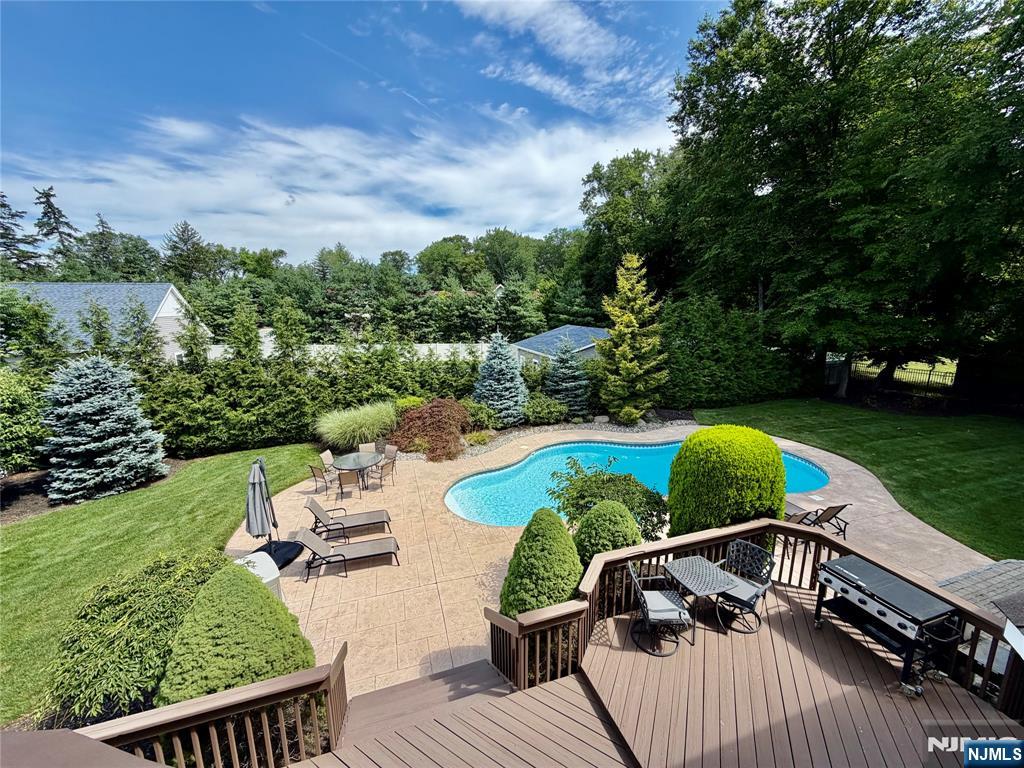 512 Brook Avenue - Photo 4