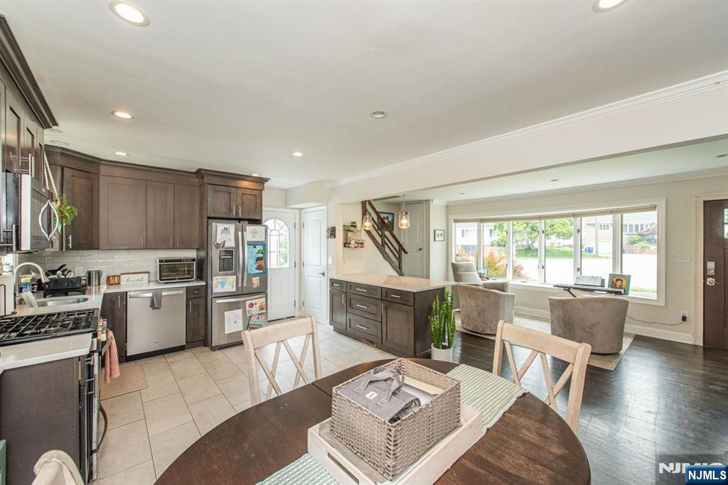 5 Doherty Dr E - Photo 4