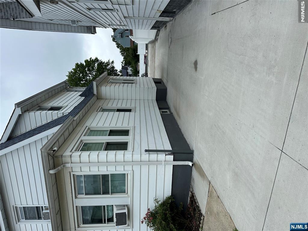 154 Union Avenue - Photo 3